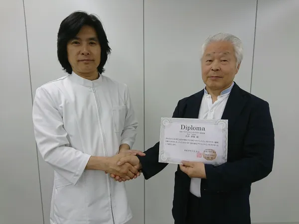 DRT整体で用いる頭蓋骨・頸椎の模型(背中の痛み・首こり・肩こり)
